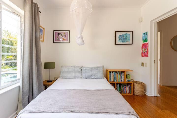 Relaxed Summer Home, Under Table Mountain * Cape Town